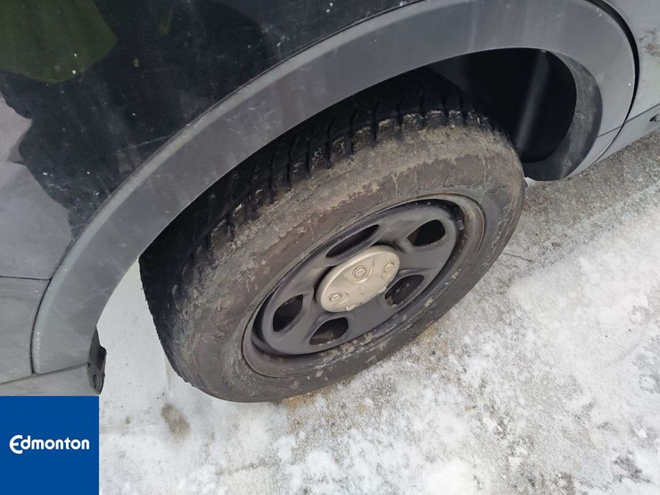 2017-ford-explorer-image-8