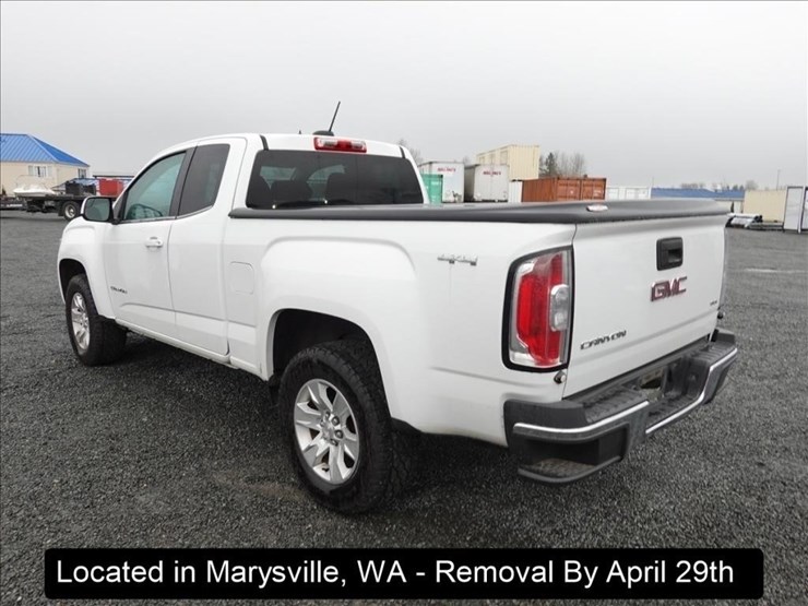 2017-gmc-canyon-image-11