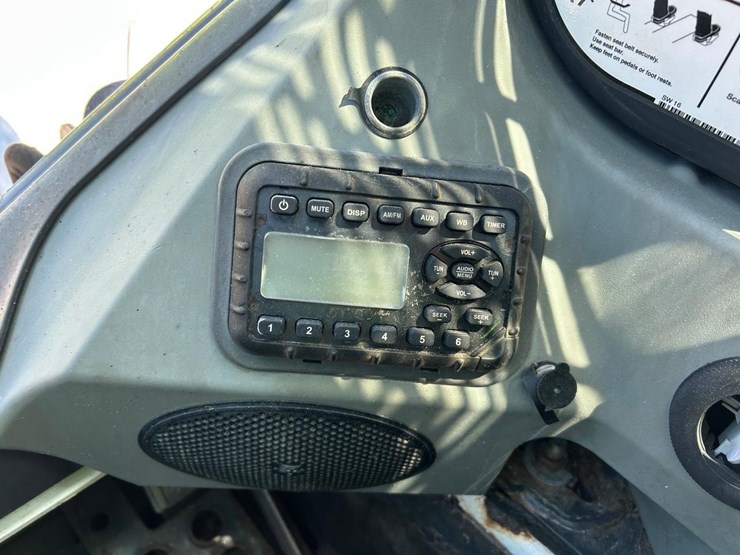 2018-bobcat-t590-image-24