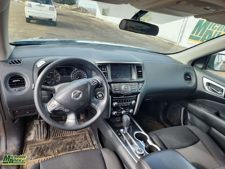 2020-nissan-pathfinder-image-19