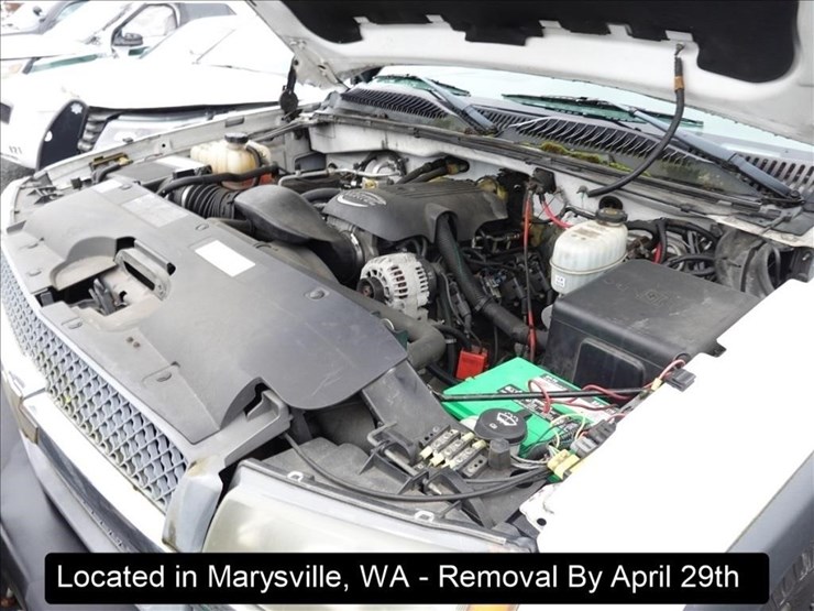 2004-chevrolet-3500-image-16