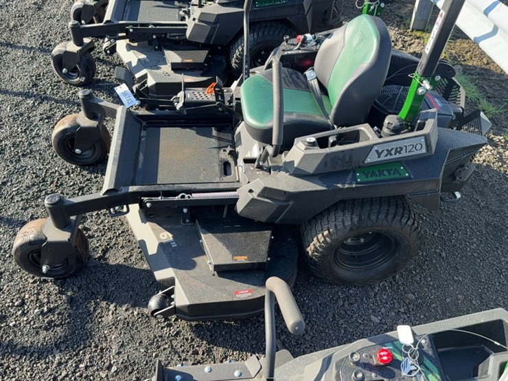 #4034-•-yakta-yxr-120-zero-turn-mower-image-12
