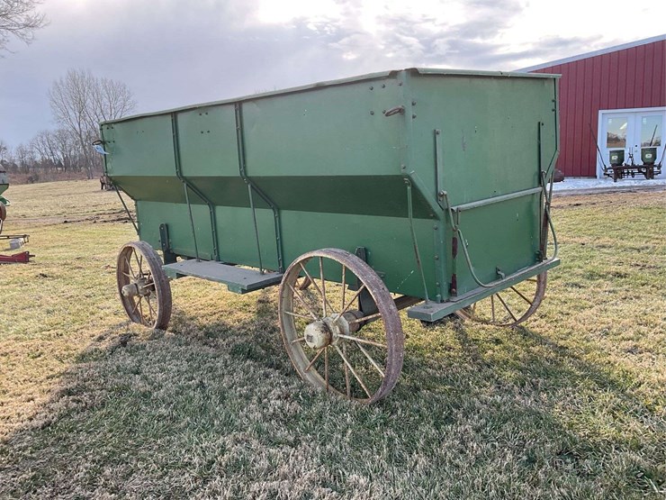john-deere-steel-sided-flare-box-and-running-gear-image-3