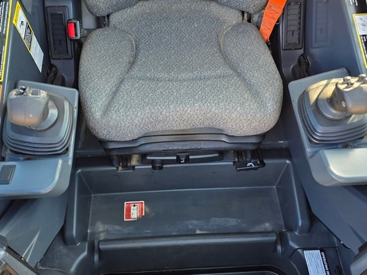 2023-deere-331g-image-49