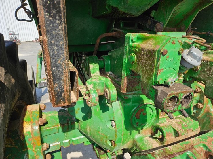 1982-john-deere-4240-image-22