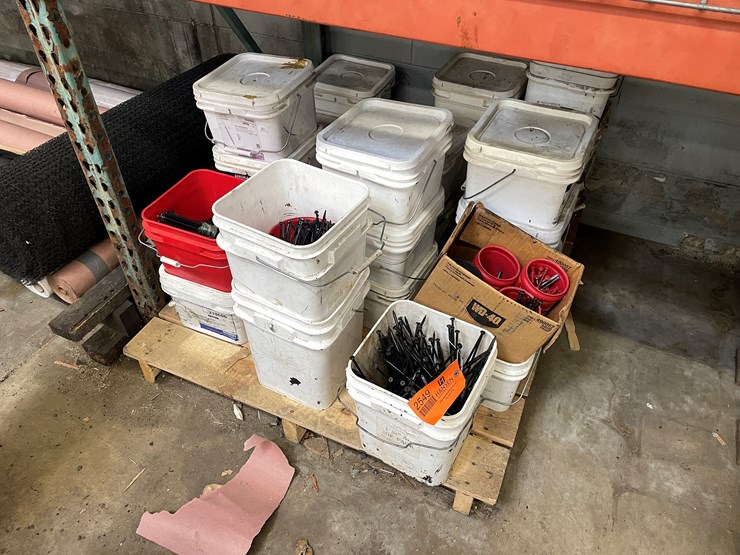 #2549-•-pallet-of-insulation/roofing-screws-(columbia-heights,-mn)-image-1