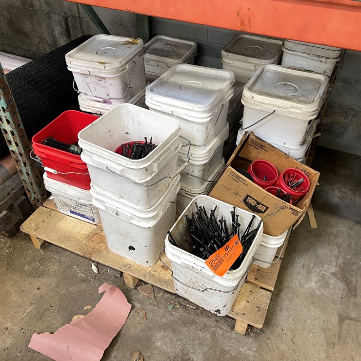 #2549 • Pallet Of Insulation/Roofing Screws (Columbia Heights, MN)