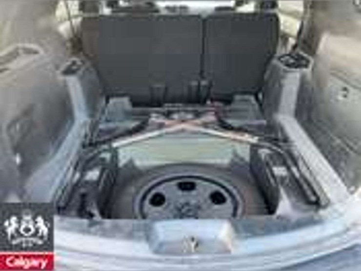 2018-ford-explorer-image-25