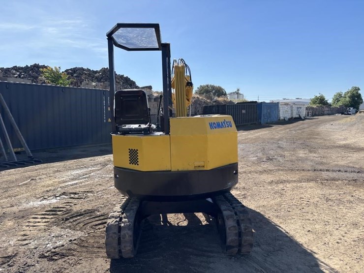 komatsu-pc28uu-image-8