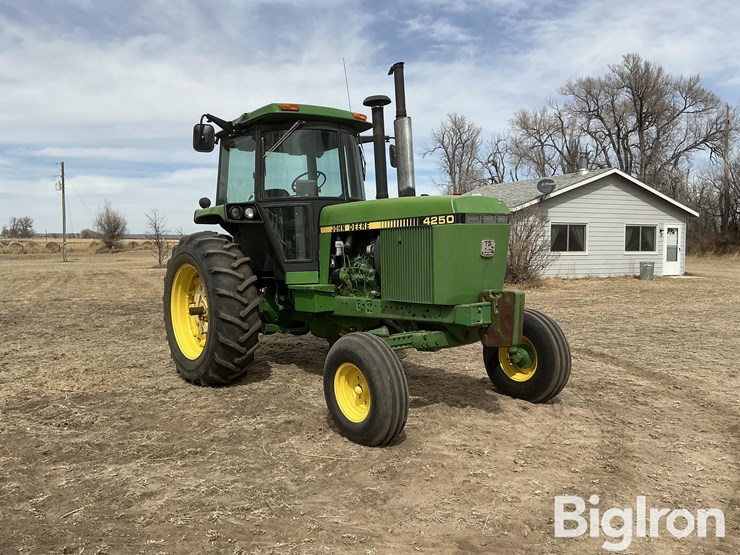 1985-john-deere-4250-image-3