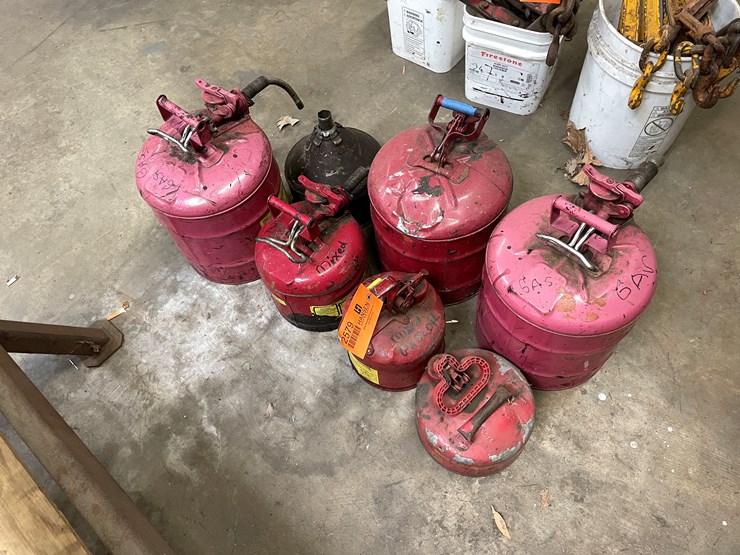 #2579-•-metal-fuel-cans-(columbia-heights,-mn)-image-2