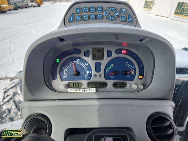 2015-new-holland-t6.155-image-12