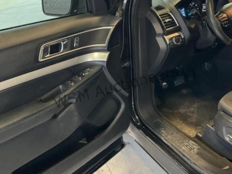 2016-ford-explorer-xlt-image-25