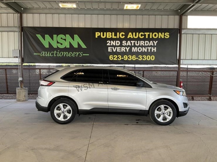 2017-ford-edge-se-image-1