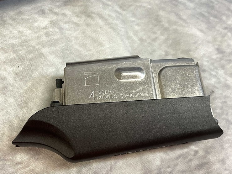 #10077-•-benelli-r1-pro,-30-06-sprg-semi-auto-rifle,-sn:-bb139828e17-image-20