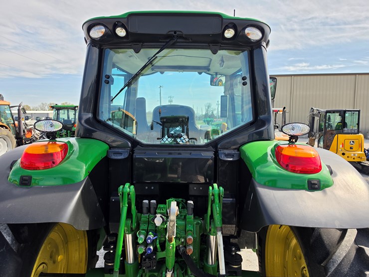 2023-john-deere-6130m-image-12