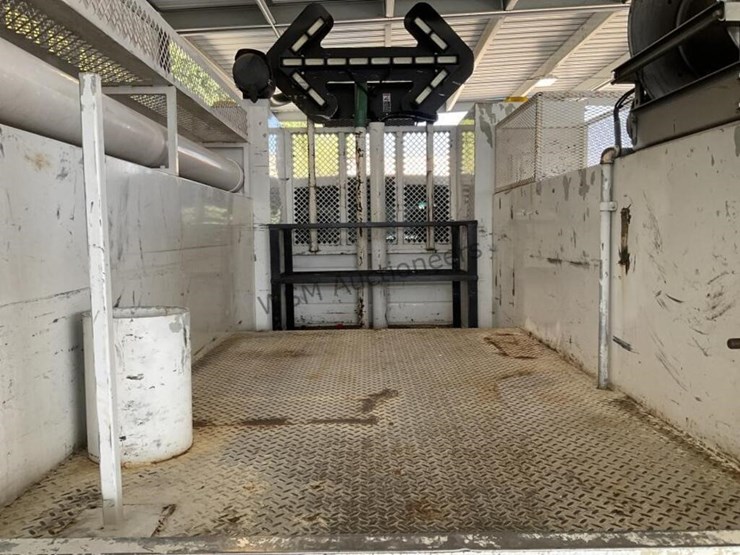 2017-ford-f550-image-9