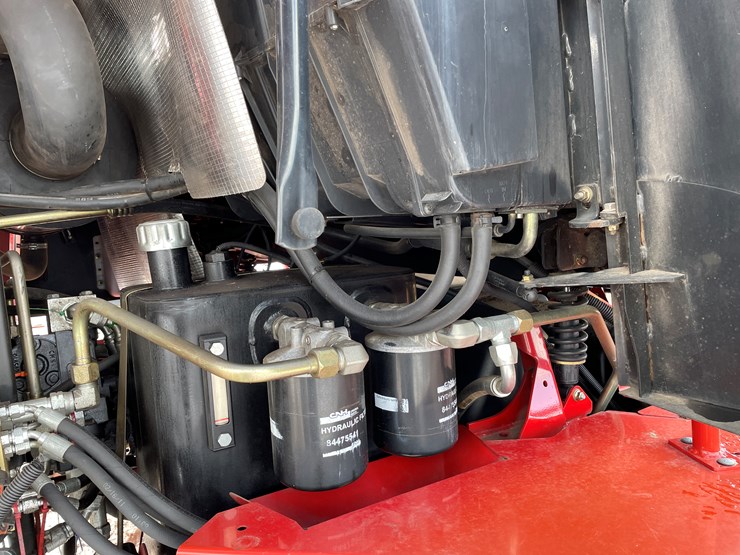 2011-new-holland-h8060-image-49