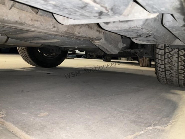 2012-chevrolet-tahoe-image-27