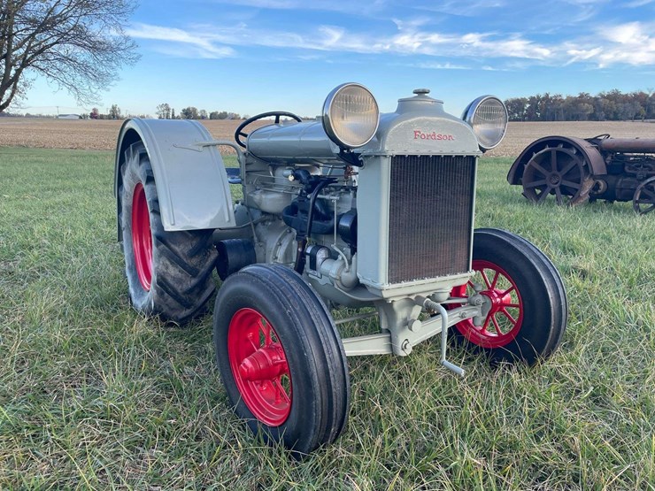 1929-fordson-tractor-image-7