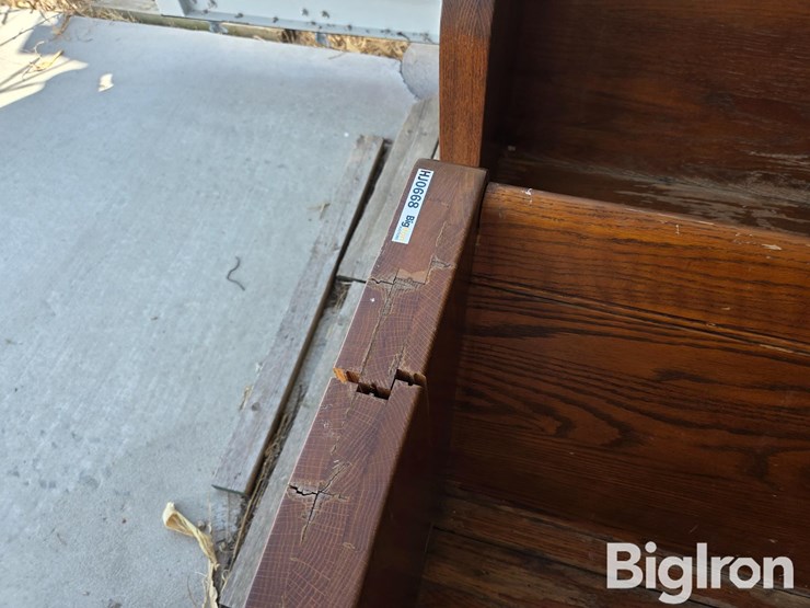 church-pews-image-12