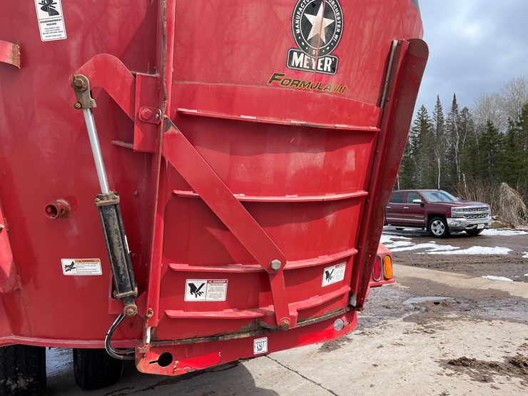 2021-meyer-f815-image-24