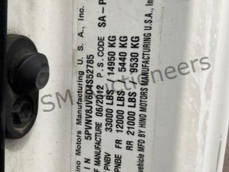 2013-hino-338-image-17