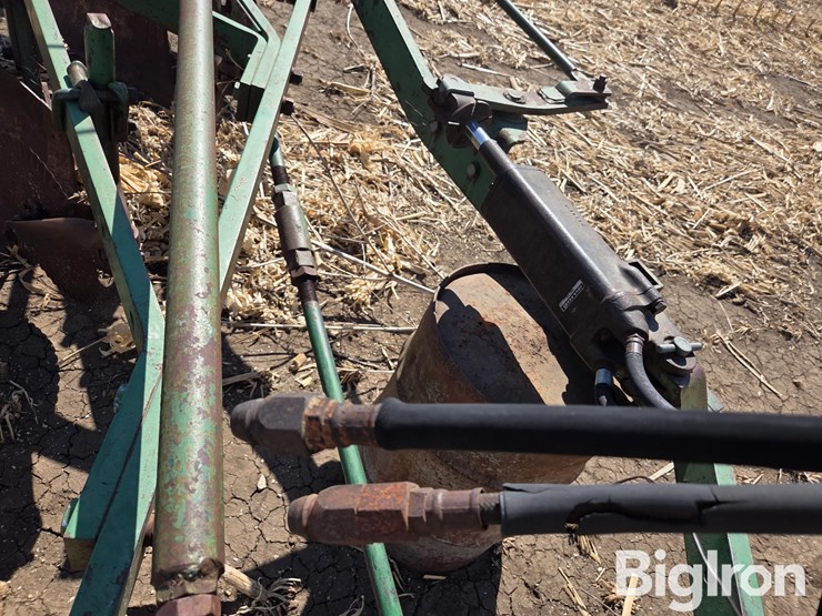 john-deere-plow-image-17