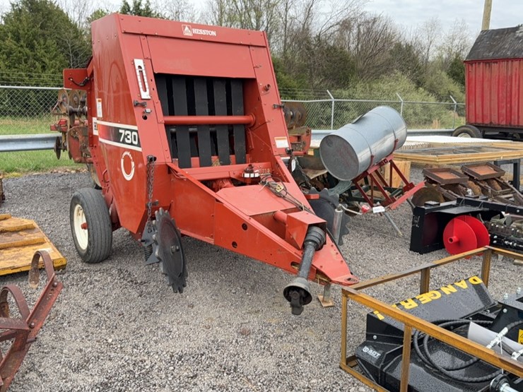 hesston-730-image-2
