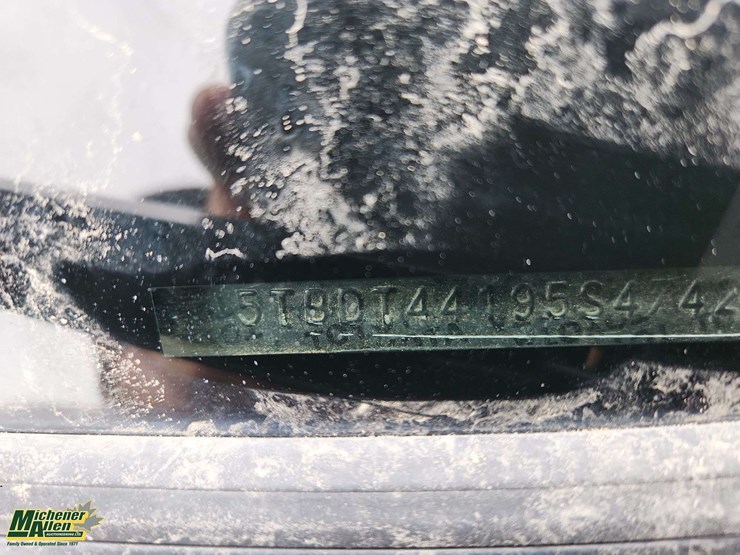 2005-toyota-tundra-image-6