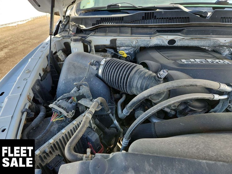 2015-dodge-2500-image-25