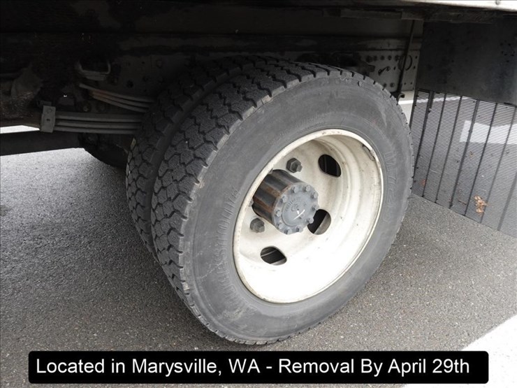 2018-hino-195-image-12