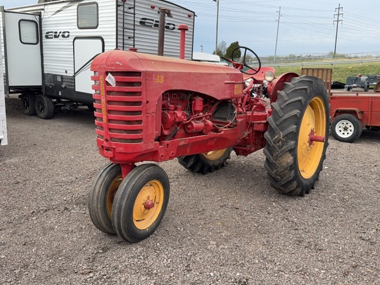 massey-ferguson-33-image-1