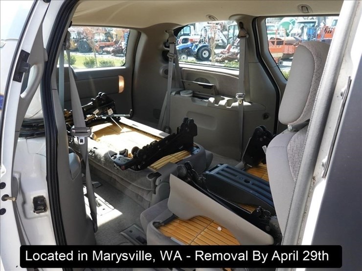 2001-dodge-grand-caravan-image-21