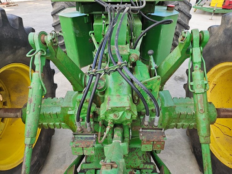 1974-john-deere-7520-image-16