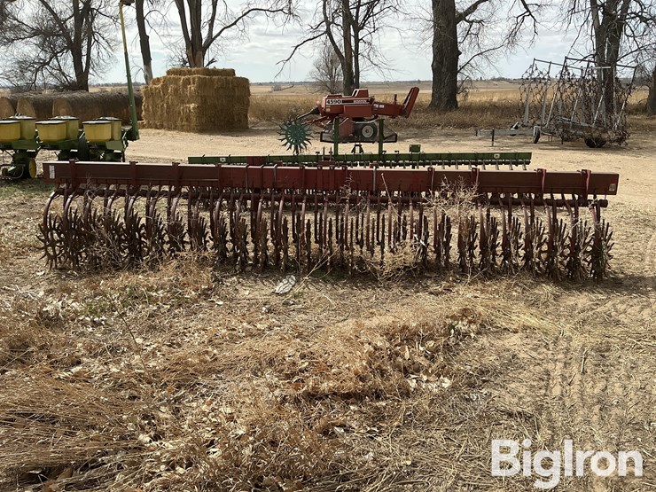 international-181-image-6