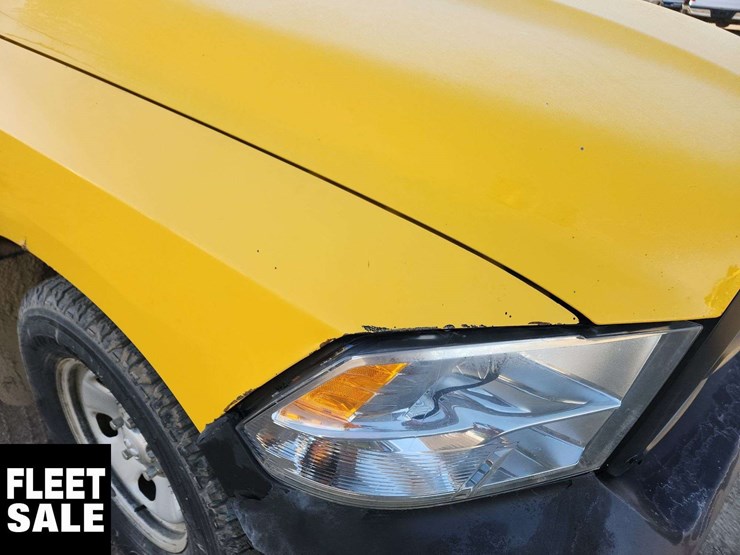 2019-ram-1500-classic-image-37