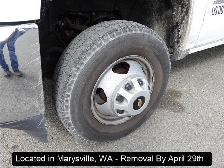 2019-chevrolet-3500-image-26