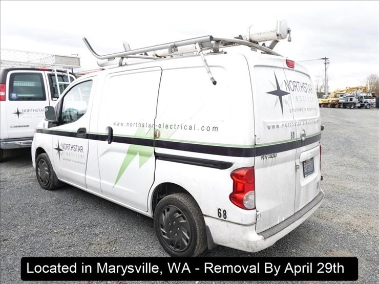 2014-nissan-nv200-image-8