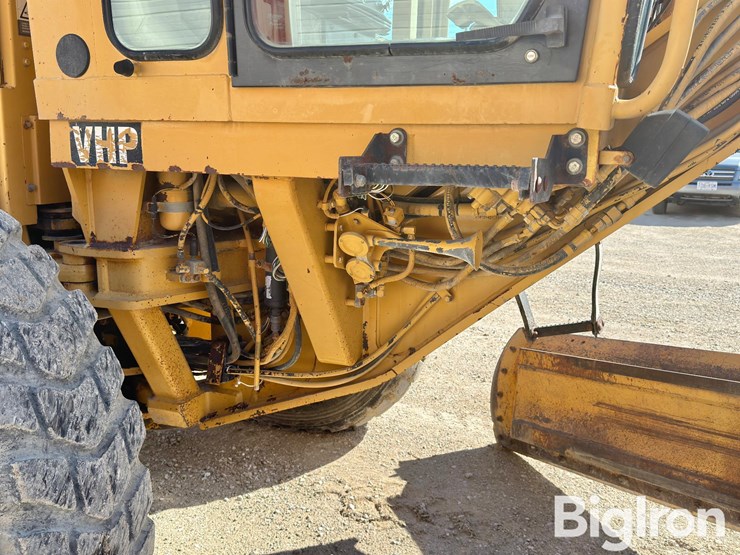 2001-caterpillar-140h-vhp-image-19