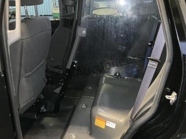 2017-chevrolet-tahoe-image-24