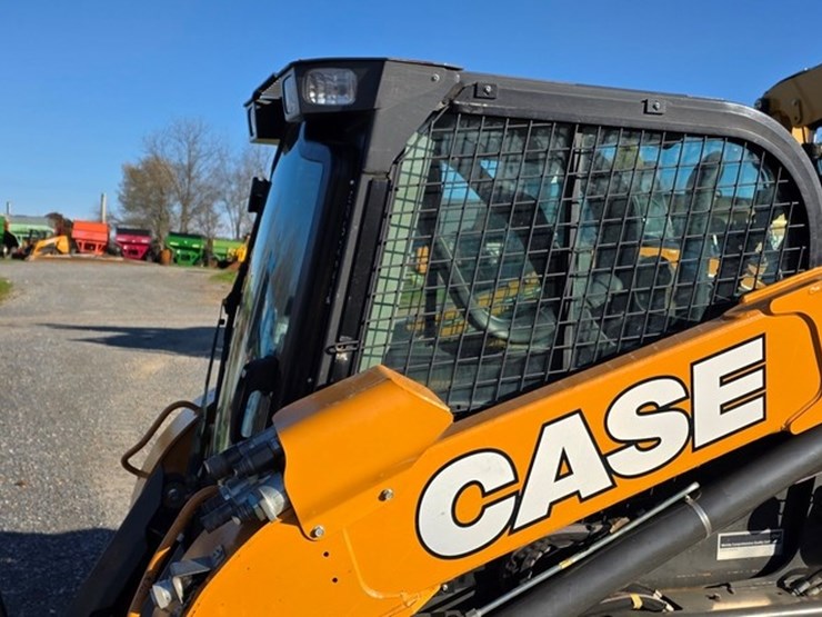 2021-case-tv450b-image-33