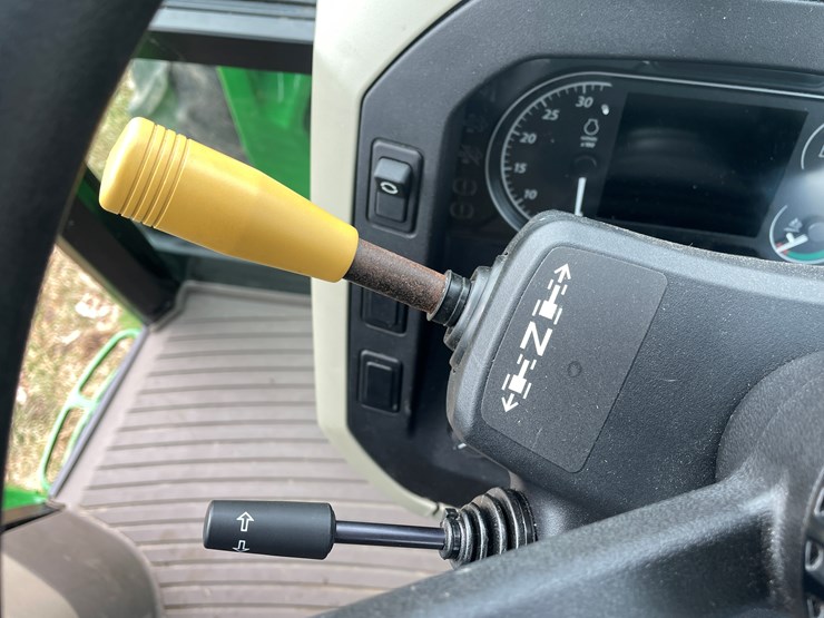 2019-john-deere-5090m-image-64