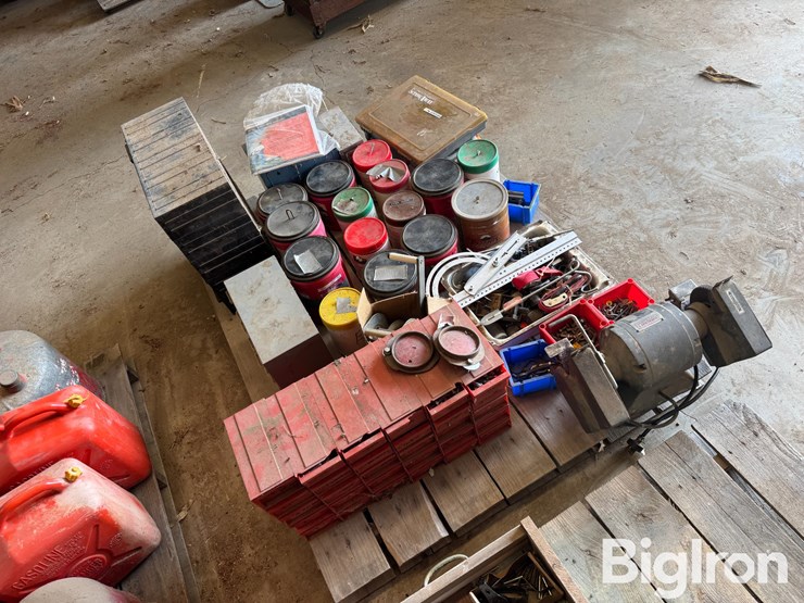 nails/screws/fasteners-image-5