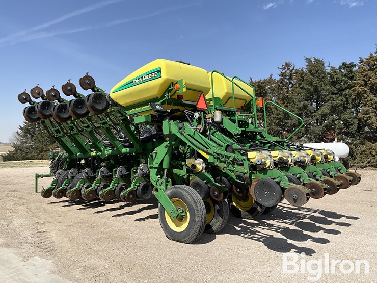 john-deere-1790-image-7