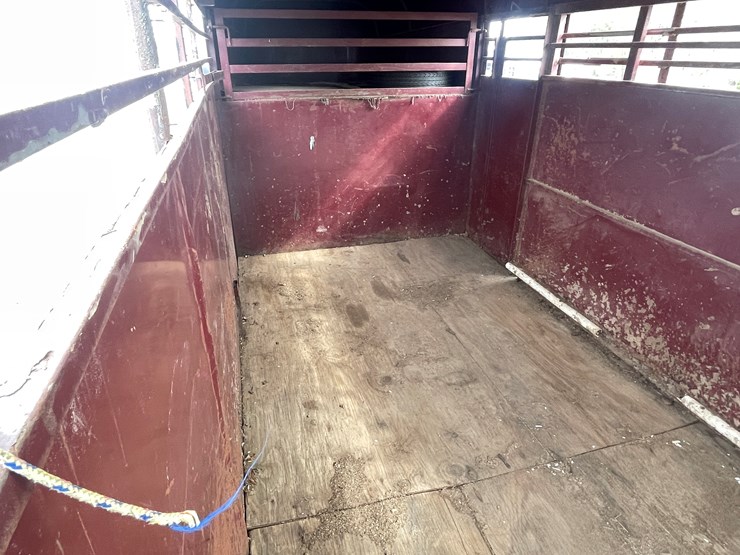 #294-•-1998-calico-livestock-trailer-(has-mn-title)-(mora,-mn)-image-21