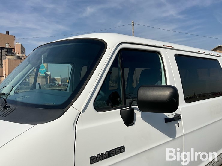 1994-dodge-350-image-15