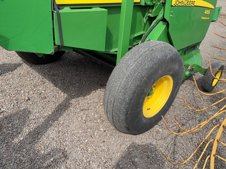 john-deere-469-image-5