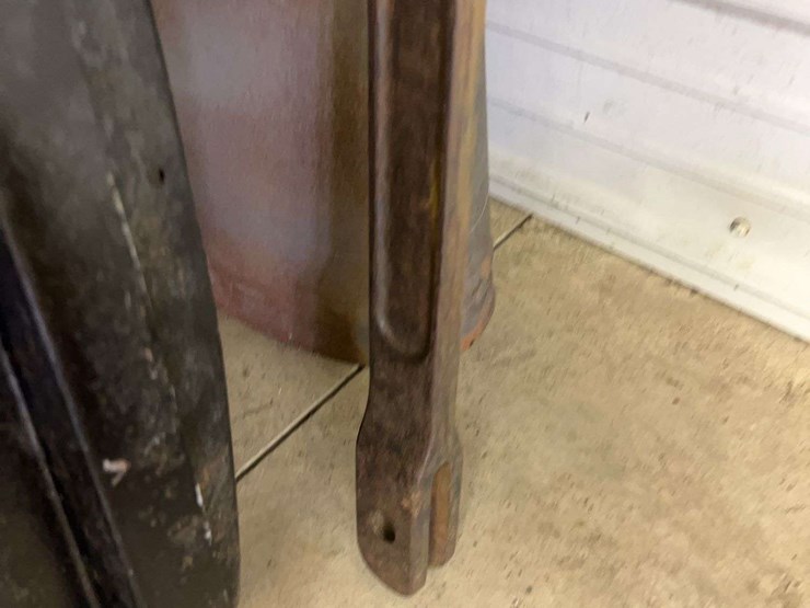 radiator,-fuel-tank-and-other-parts-image-19