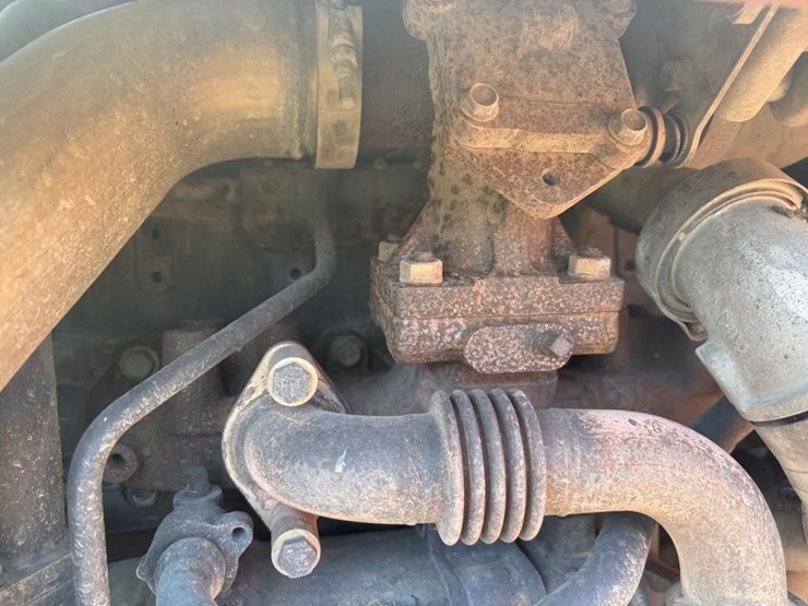 2014-jlg-8042-image-59